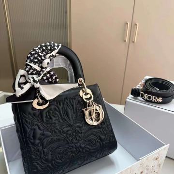 Ženska torba torbica Dior