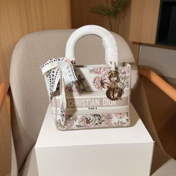 Ženska torba torbica Dior