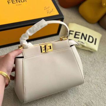 Ženska torba torbica Fendi