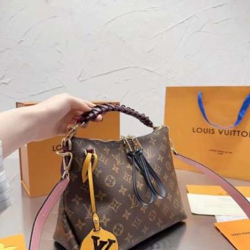 Ženska torba torbica  Louis Vuitton