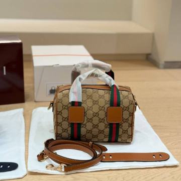 Ženska torba torbica Gucci