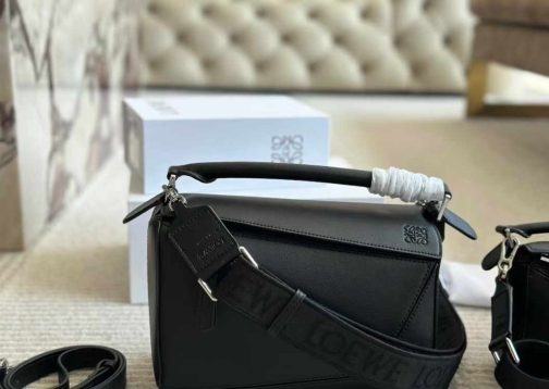 Ženska torba torbica Loewe