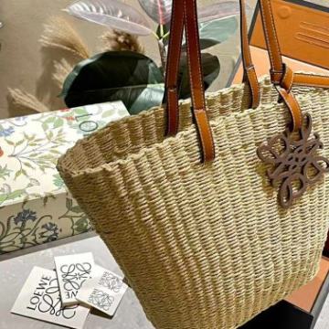 Ženska torba torbica Loewe