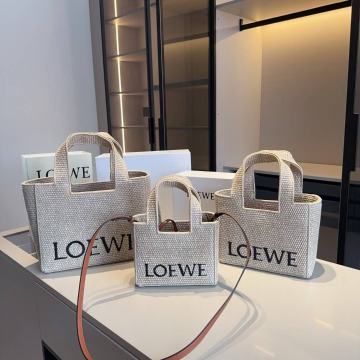 Ženska torba torbica LOEWE