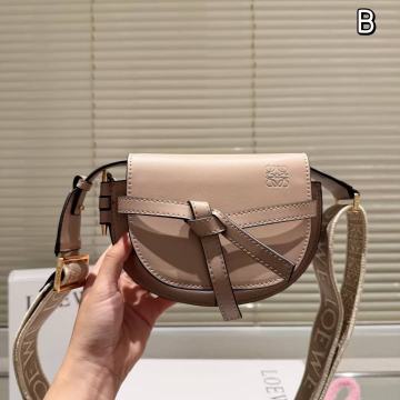 Ženska torba torbica LOEWE