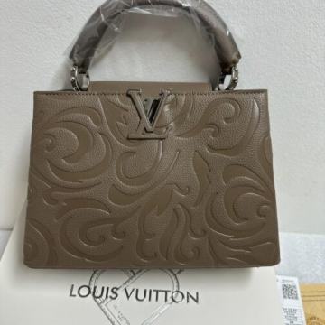 Ženska torba torbica Louis Vuitton Capucines