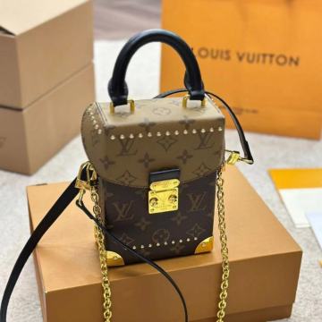 Ženska torba torbica Louis Vuitton
