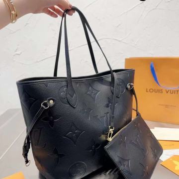 Ženska torba torbica  Louis Vuitton