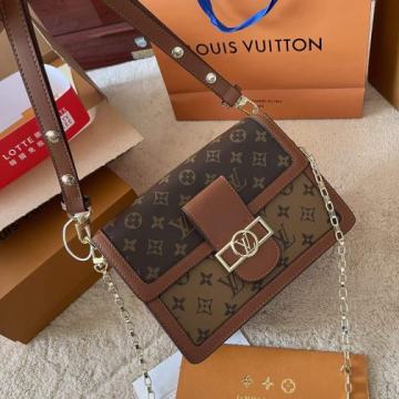 Ženska torba torbica  Louis Vuitton
