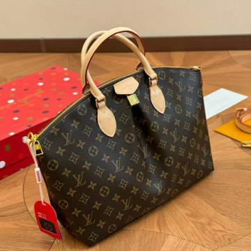 Ženska torba torbica  Louis Vuitton