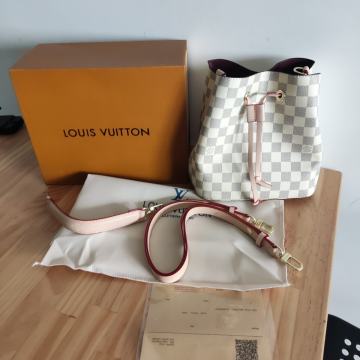 Ženska torba torbica Louis Vuitton
