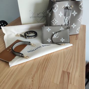 Ženska torba torbica Louis Vuitton