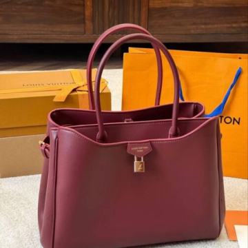 Ženska torba torbica Louis Vuitton Vendome