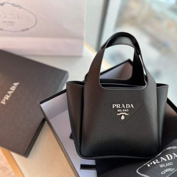 Ženska torba torbica Prada