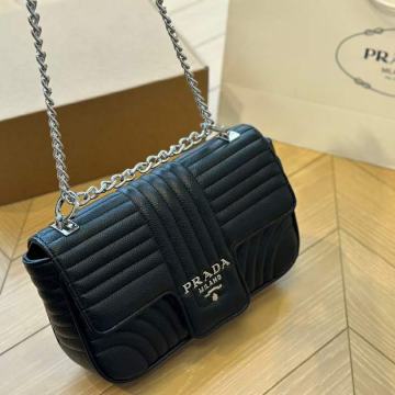 Ženska torba torbica Prada