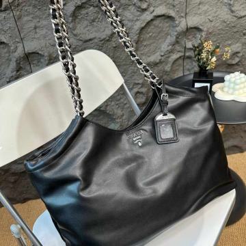 Ženska torba torbica  Prada