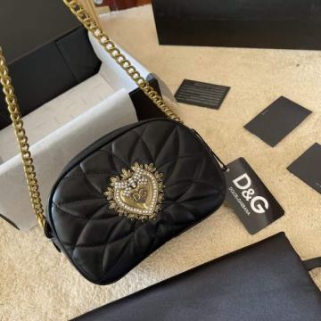 Ženska torba torbica