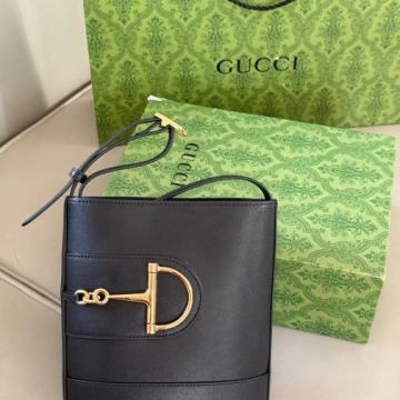 Ženska torba torbica