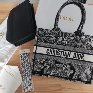 Ženska torba torbica