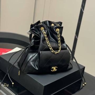 Ženska torba torbica