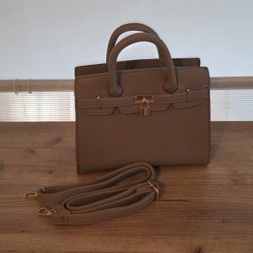 Ženska torba veličina 25