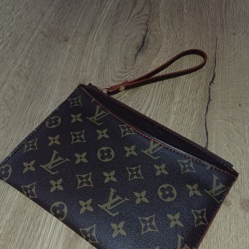 Ženska torbica, nova, cijena 35 eura