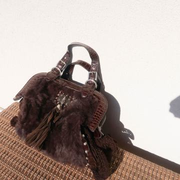 Ženska torbica (koža i krzno)
