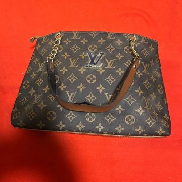 ZENSKA TORBICA LUIS VOATON, novo