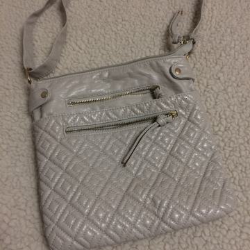 Ženska torbica - manja