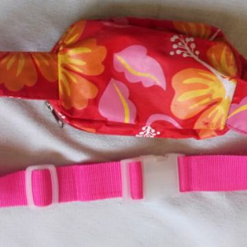 Torbica oko struka ženska