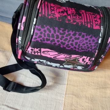 ŽENSKA SPORTSKA TORBICA