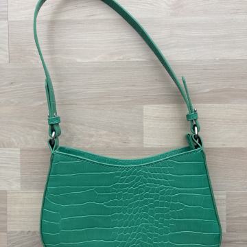 Ženska torbica zelena disajn krokodil