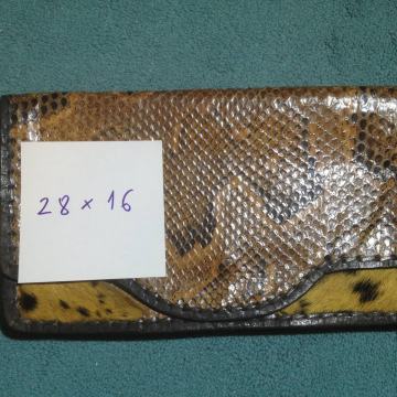 Ženska torbica od zmijske kože i Geparda