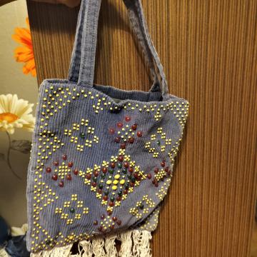 Ženska ukrasna torba