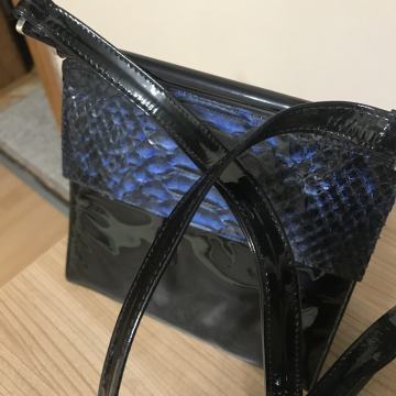 Ženska večernja torbica