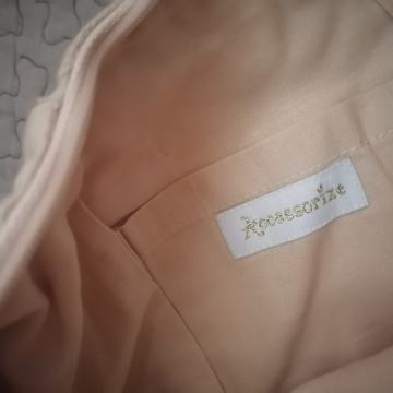 zenska vezena rucna torbica