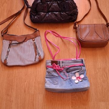 Ženske torbice svaka po 10 eura