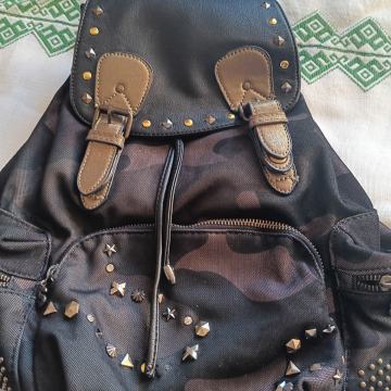 Ženske torbice, ruksak Desigual