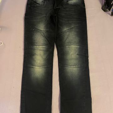 Denim Slim Traperice Novo (40)