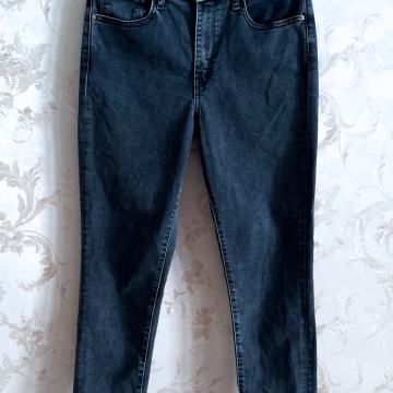 Levi’s - High Rise Skinny - 28/30