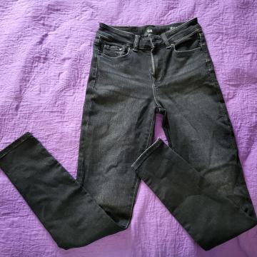 Traper hlacice vel.34 C&A