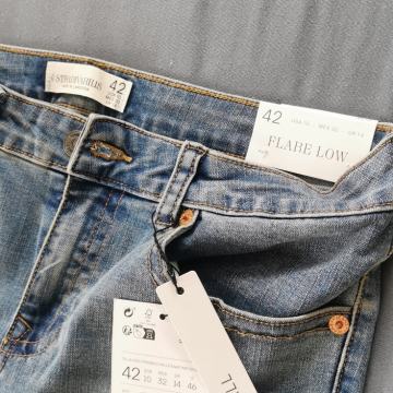 Traperice, Stradivarius, nove s etiketom, za visoke, vl 42