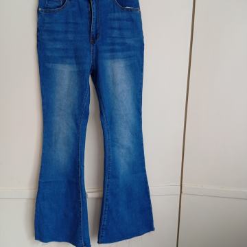TRAPEZICE JEANS VEL.M