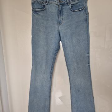 Zara traperice br.42