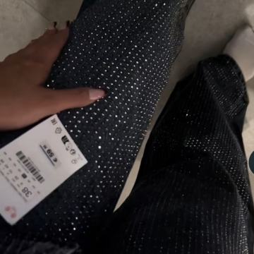 Zara traperice s cirkonima NOVO