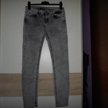 Zara Women . Slim fit vel.38