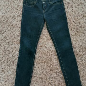 Ženske hlače, veličina 38