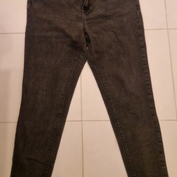 Ženske jeans hlače. Vel. 42