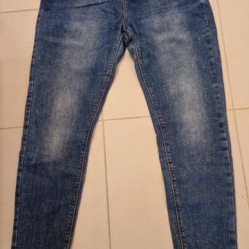 Ženske jeans hlače. Vel. 44
