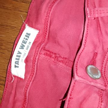 ženske traperice uske,,dva para (roze i mornarsko plave,)